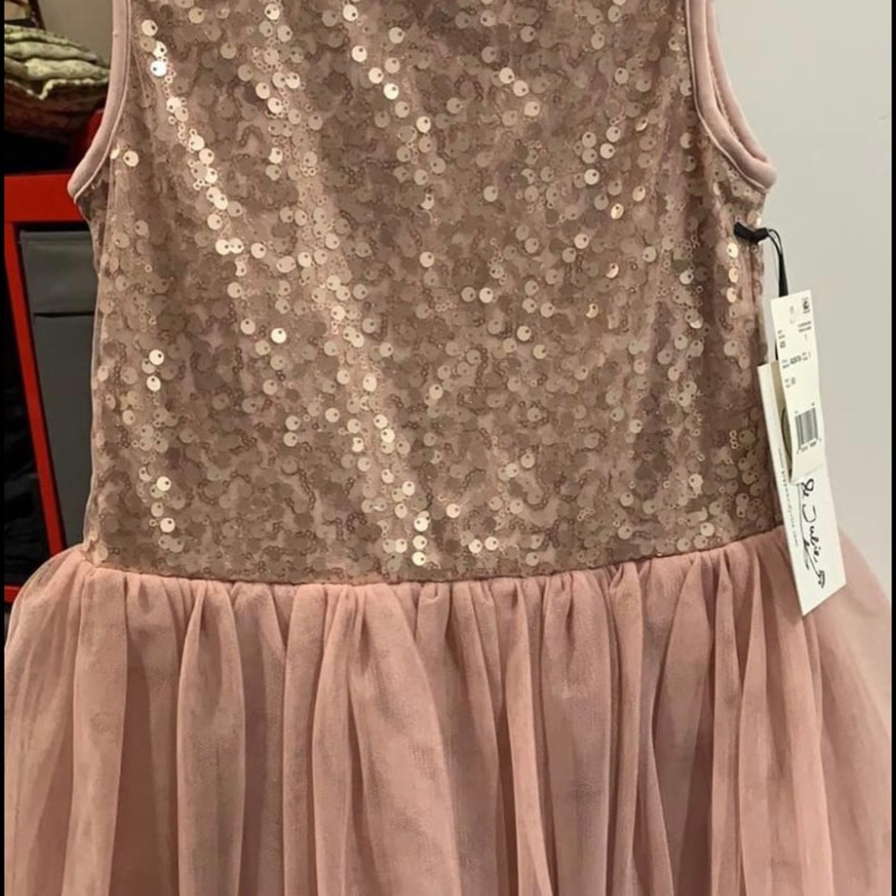 Girls dress